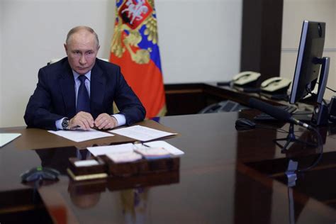 information analyst word hike|Russian Attitudes About Putin Might Be Shifting.